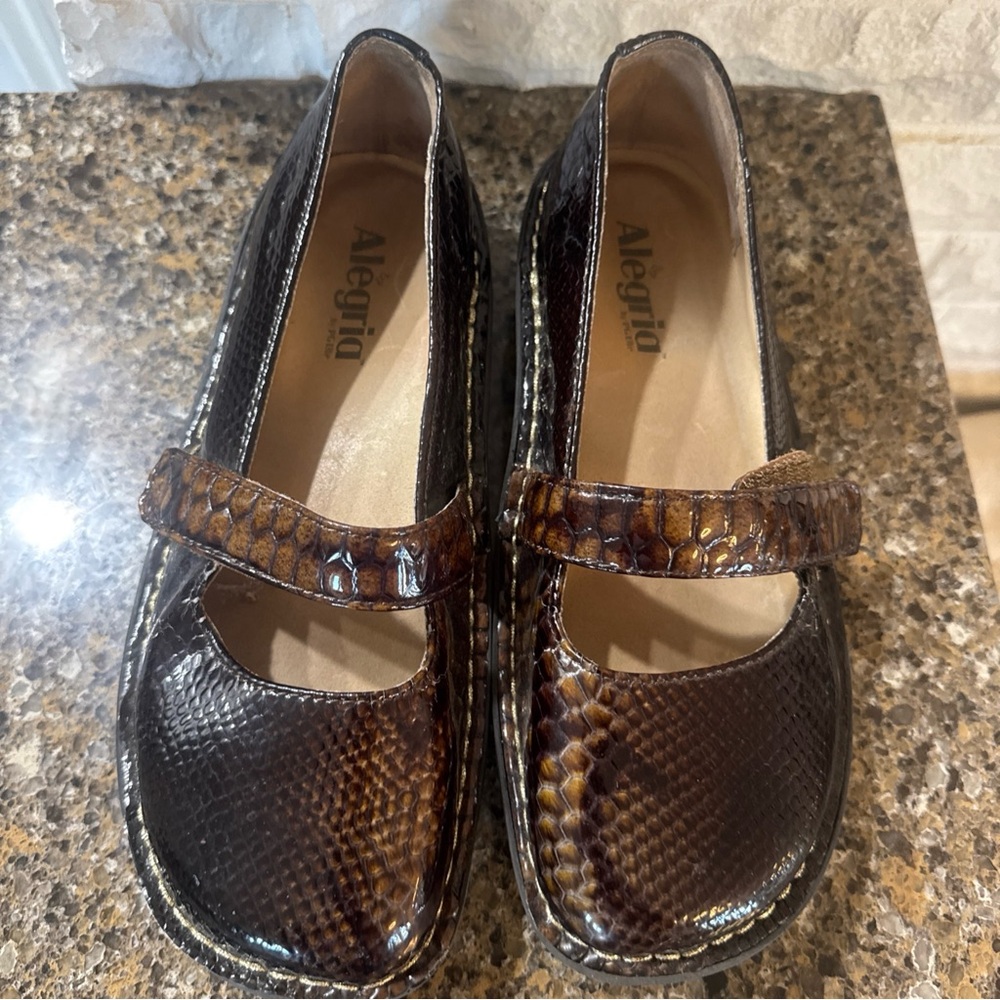 Alegria Snakeskin Pattern Mary Jane Shoes